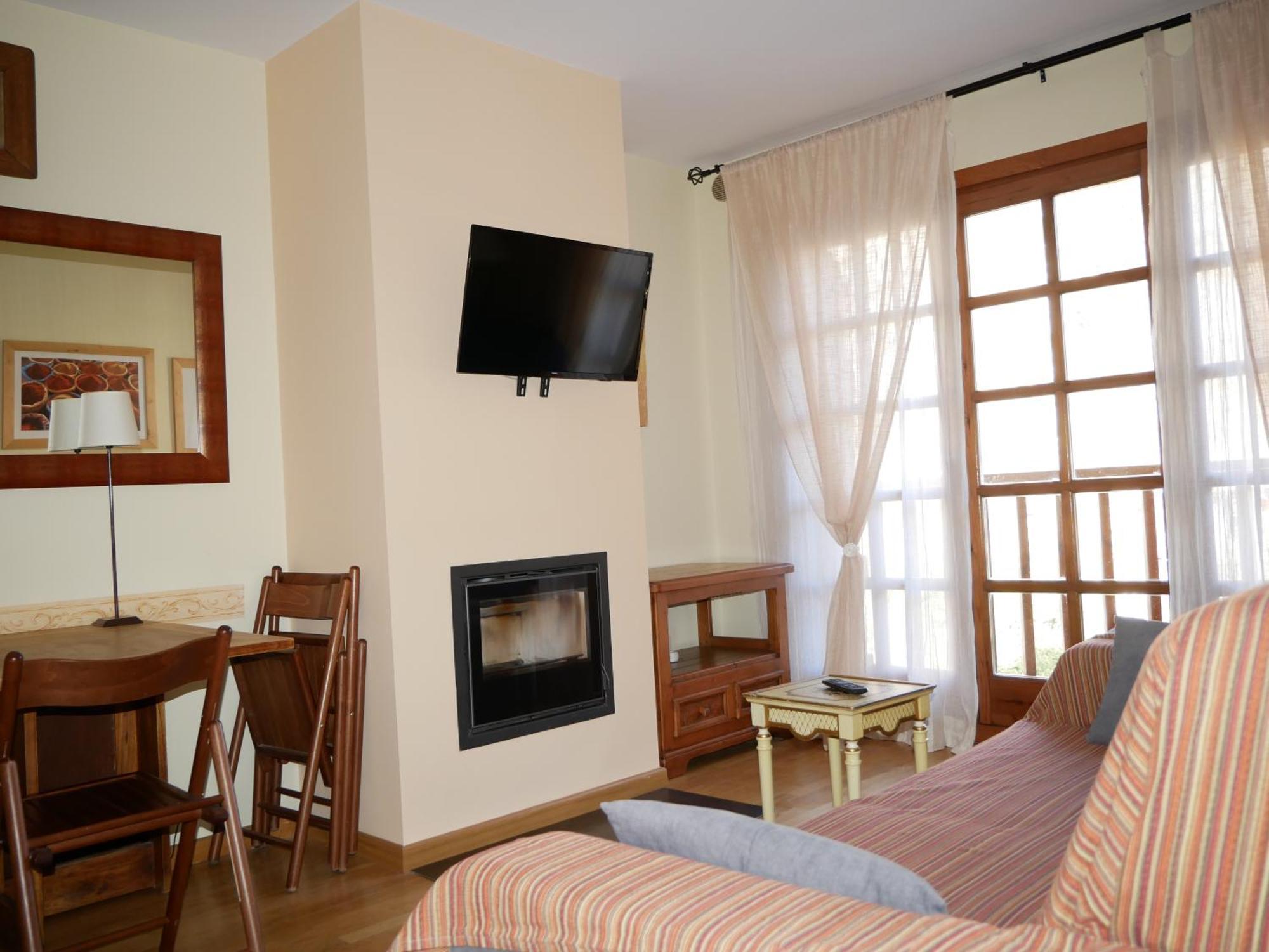 Francoli-Vacances Pirinenca กานีโญ ภายนอก รูปภาพ