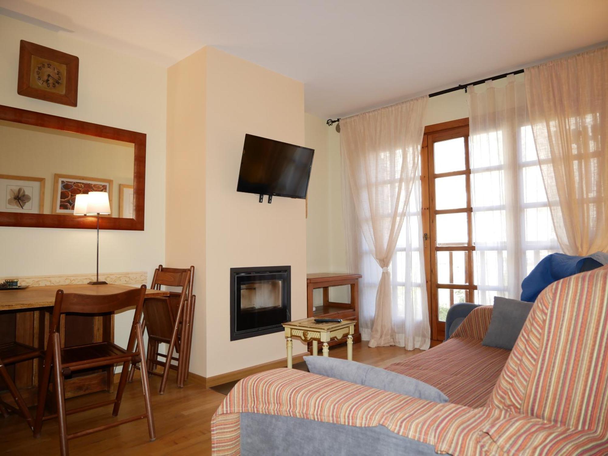 Francoli-Vacances Pirinenca กานีโญ ภายนอก รูปภาพ