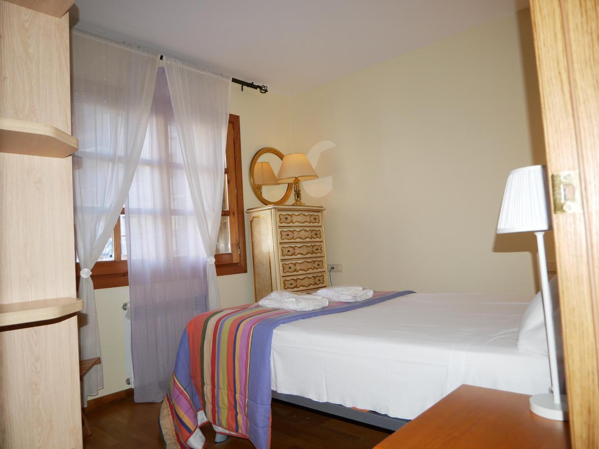 Francoli-Vacances Pirinenca กานีโญ ภายนอก รูปภาพ